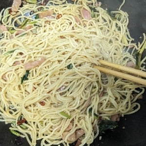 小松菜とベーコンの和風パスタ